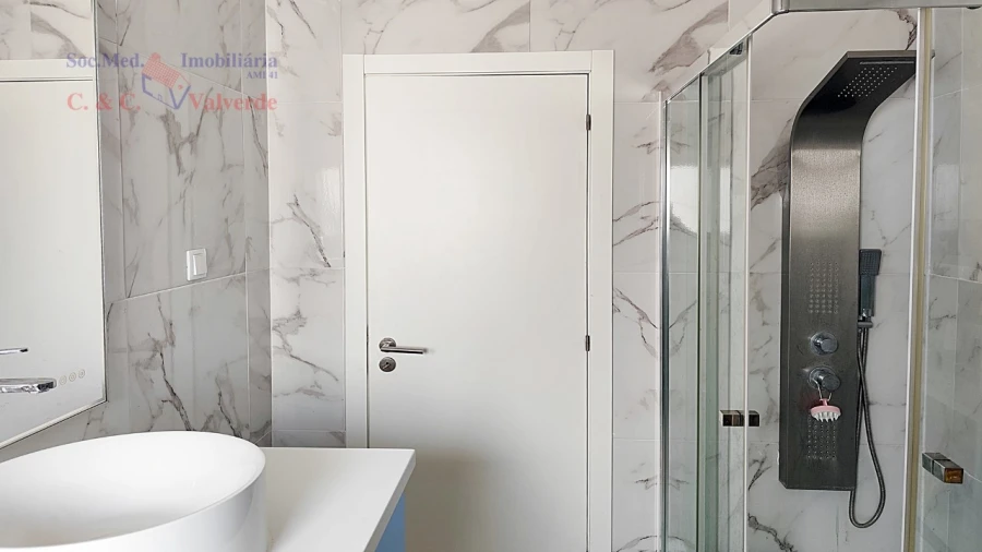 Apartamento T2 para Venda em A dos Cunhados e Maceira Foto 14