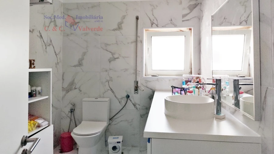 Apartamento T2 para Venda em A dos Cunhados e Maceira Foto 15