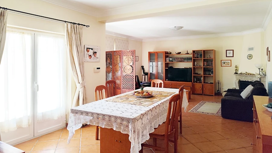 Moradia T4 para Venda em Silveira Foto 10