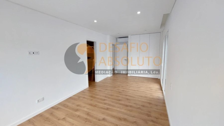 Moradia T3 para Venda em Fernao Ferro Foto 14