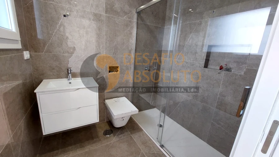 Moradia T3 para Venda em Fernao Ferro Foto 15