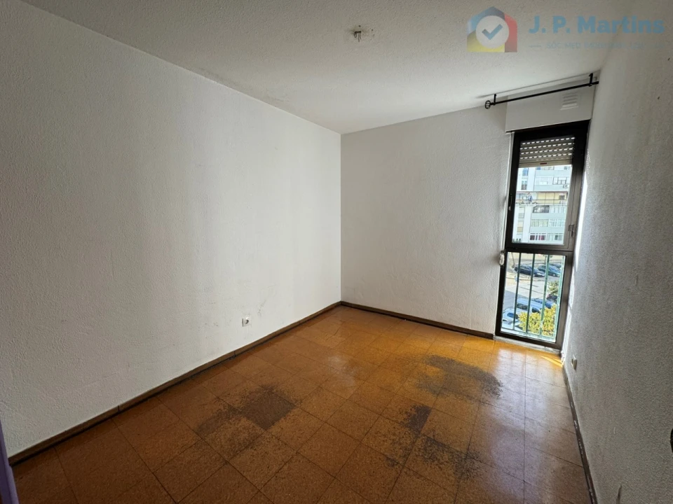 Apartamento T2 para Venda em Corroios Foto 7