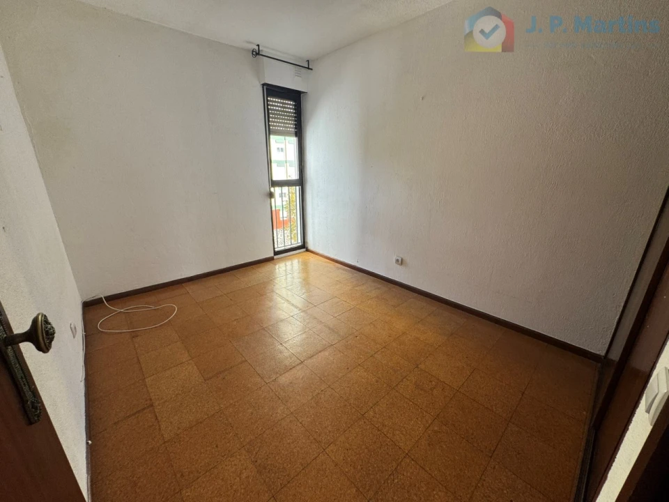 Apartamento T2 para Venda em Corroios Foto 11
