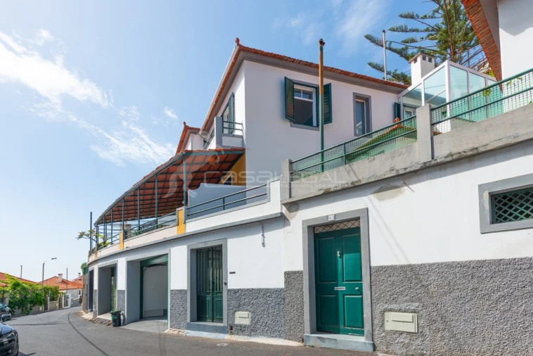 Moradia T3 para Venda em Funchal (São Pedro)
