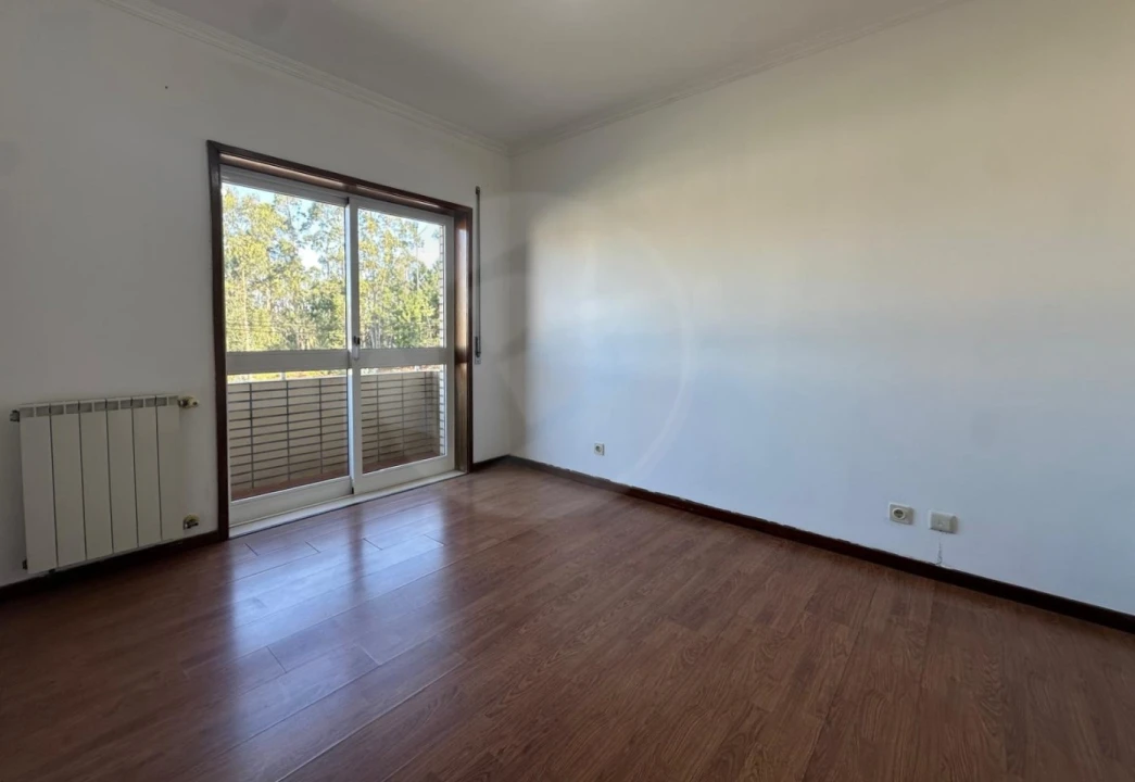 Apartamento T3 para Venda em Retorta e Tougues Foto 28