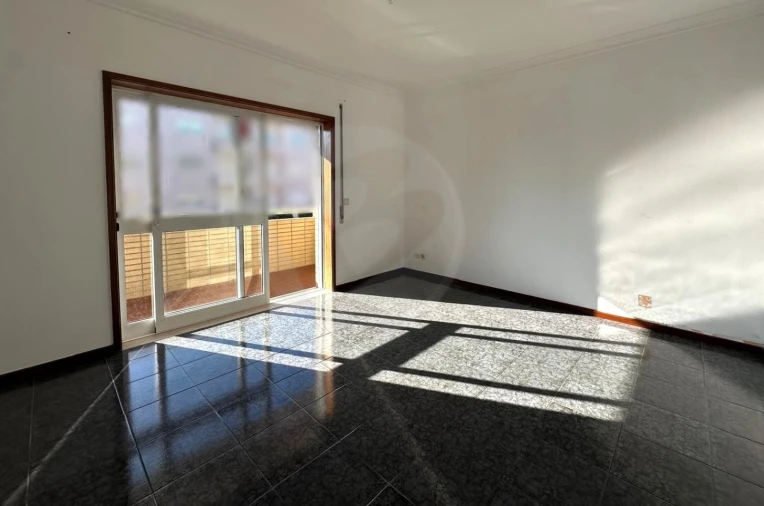Apartamento T3 para Venda em Retorta e Tougues Foto 20