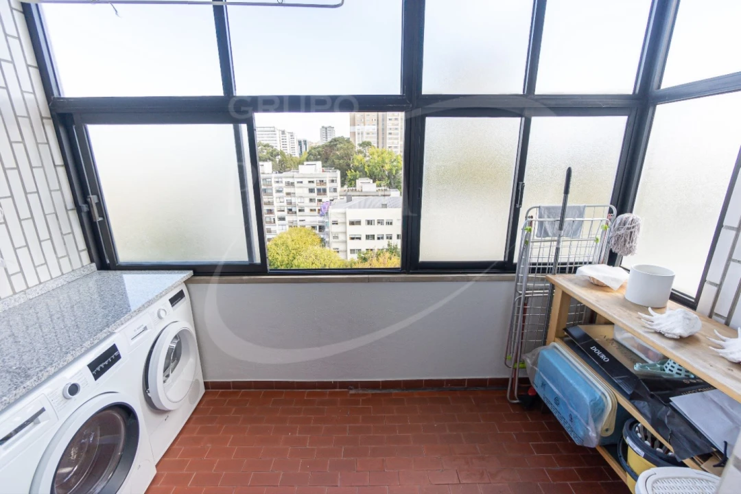 Apartamento T3 para Venda em Ramalde Foto 13