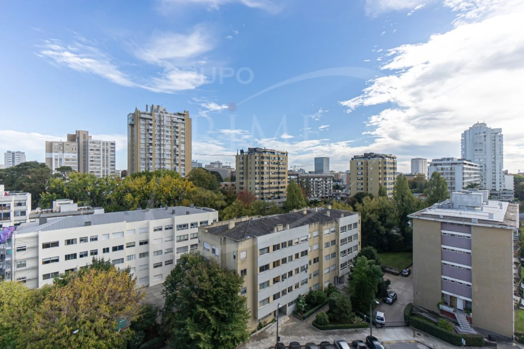 Apartamento T3 para Venda em Ramalde Foto 14