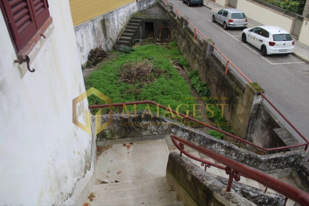 Moradia T6 para Venda em Mafamude e Vilar do Paraíso Foto 2