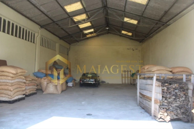 Armazém para Venda em Lourosa Foto 12