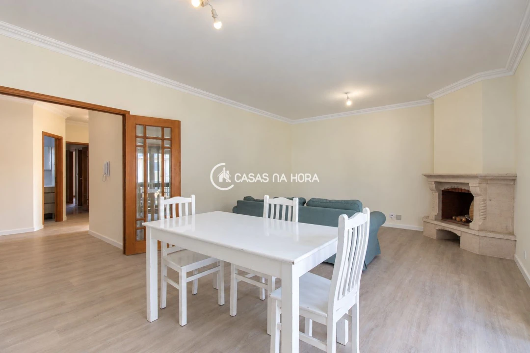 Apartamento T3 para Arrendamento em Oliveira do Douro Foto 1