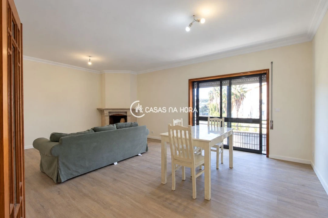 Apartamento T3 para Arrendamento em Oliveira do Douro Foto 7