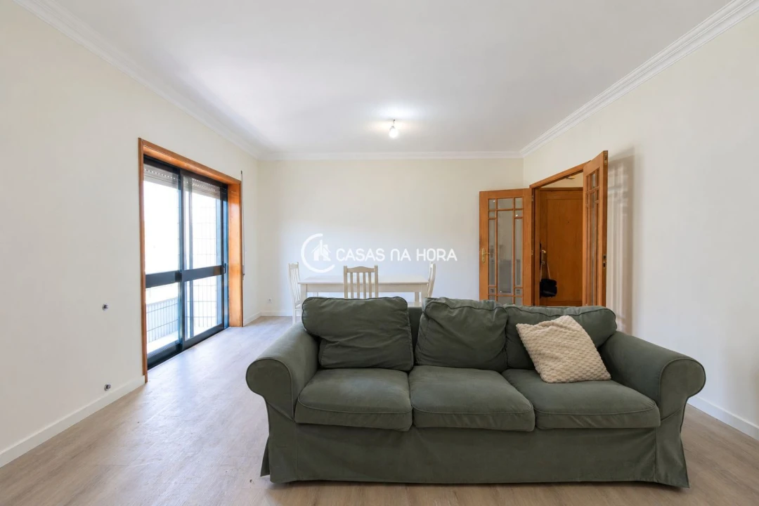 Apartamento T3 para Arrendamento em Oliveira do Douro Foto 11