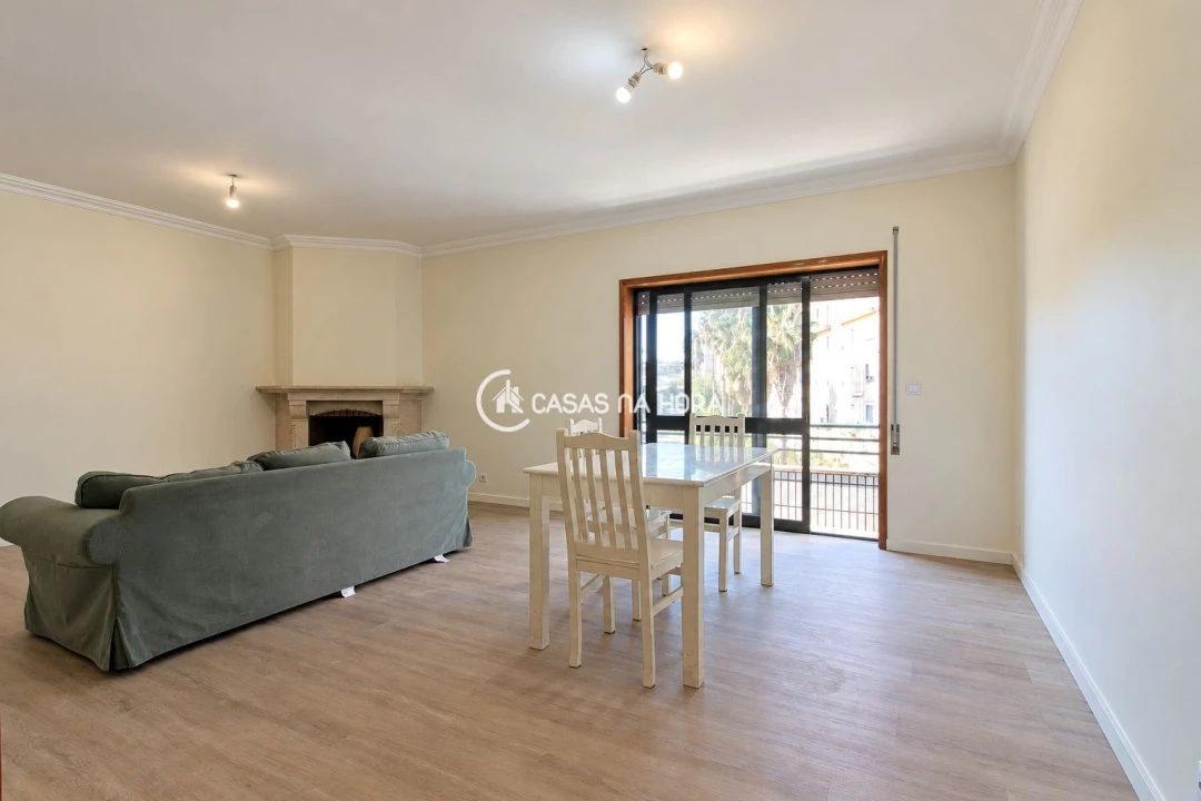 Apartamento T3 para Arrendamento em Oliveira do Douro Foto 21