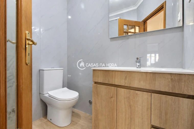 Apartamento T3 para Arrendamento em Oliveira do Douro Foto 20