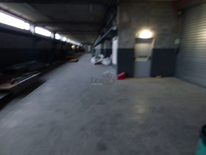 Armazém para Arrendamento em Avintes Foto 3