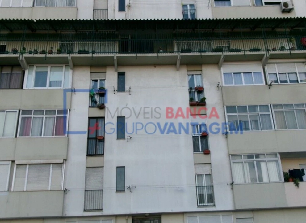 Apartamento T3 para Venda em Corroios Foto 3