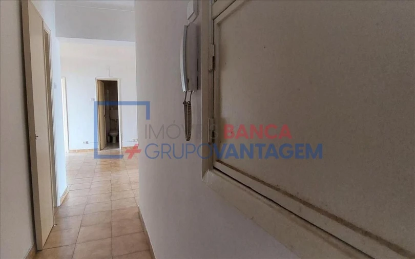 Apartamento T2 para Venda em Encosta do Sol Foto 2