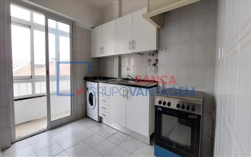 Apartamento T2 para Venda em Encosta do Sol Foto 4