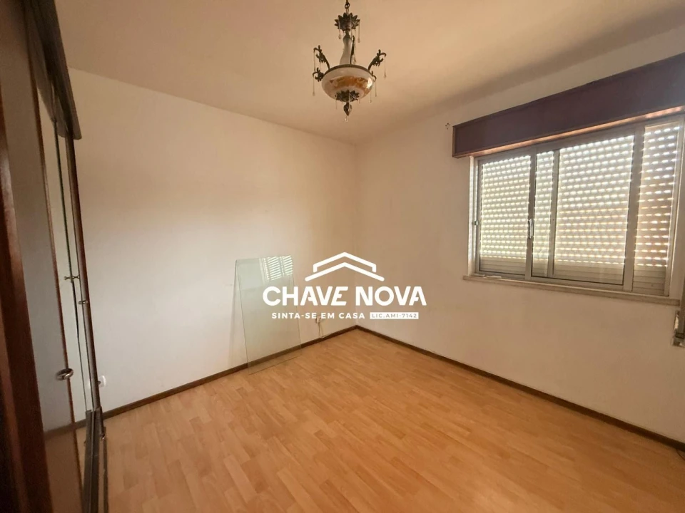 Moradia T3 para Venda em Loule (São Sebastião) Foto 2