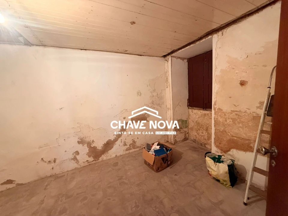 Moradia T3 para Venda em Loule (São Sebastião) Foto 10