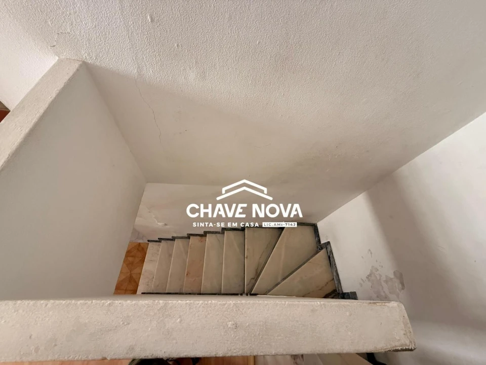 Moradia T3 para Venda em Loule (São Sebastião) Foto 19