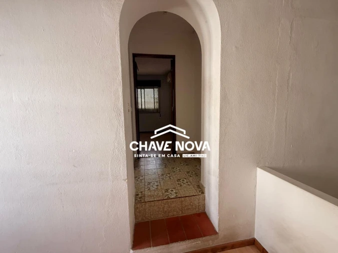 Moradia T3 para Venda em Loule (São Sebastião) Foto 9