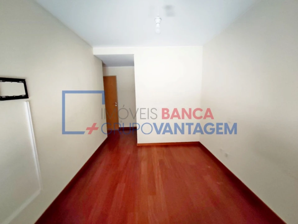 Apartamento T3 para Venda em Ramalde Foto 15