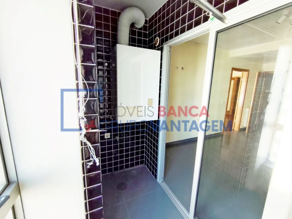 Apartamento T3 para Venda em Ramalde Foto 20