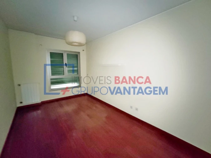 Apartamento T3 para Venda em Ramalde Foto 18