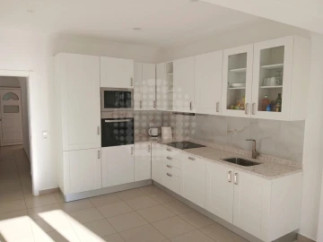 Apartamento T3 para Venda em Albufeira e Olhos de Água