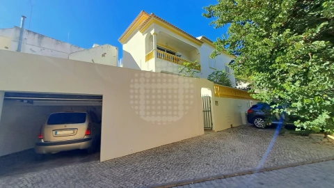 Apartamento T3 para Venda em Albufeira e Olhos de Água