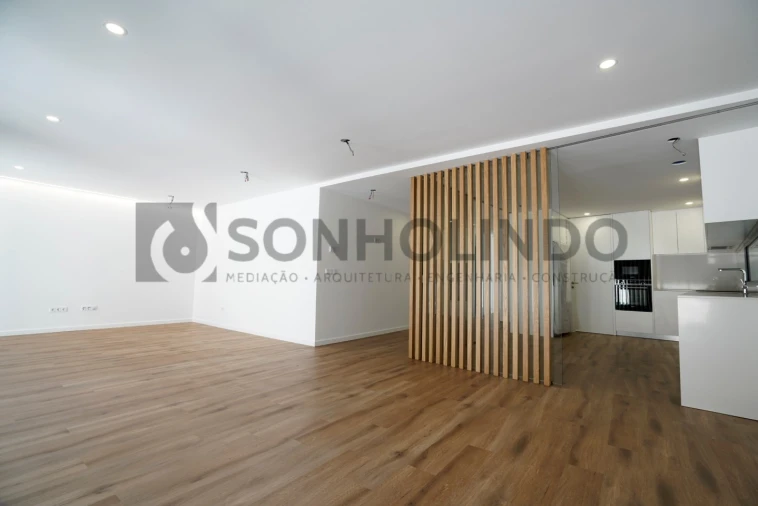 Apartamento T4 para Venda em Moreira