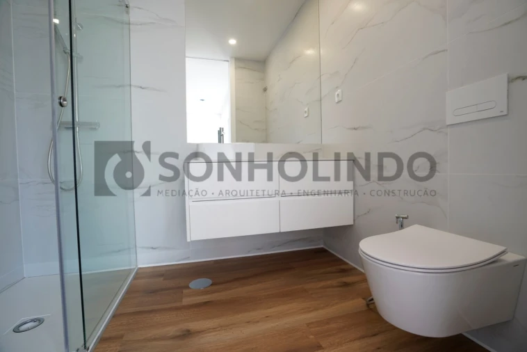 Apartamento T4 para Venda em Moreira Foto 15