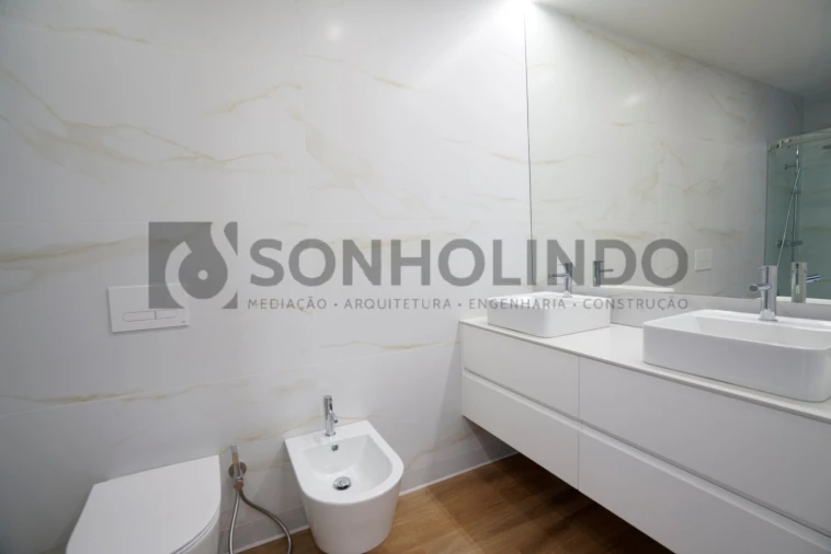 Apartamento T4 para Venda em Moreira Foto 25