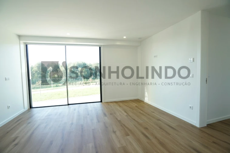 Apartamento T4 para Venda em Moreira Foto 26