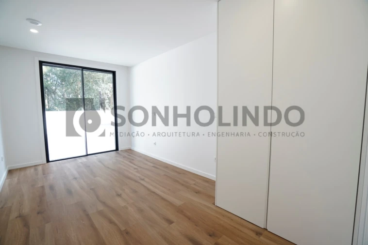 Apartamento T4 para Venda em Moreira Foto 28