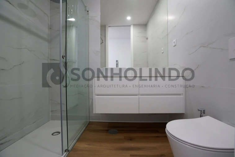 Apartamento T4 para Venda em Moreira Foto 31