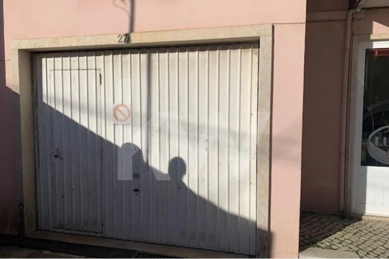 Loja para Venda em Almargem do Bispo, Pêro Pinheiro e Montelavar Foto 11