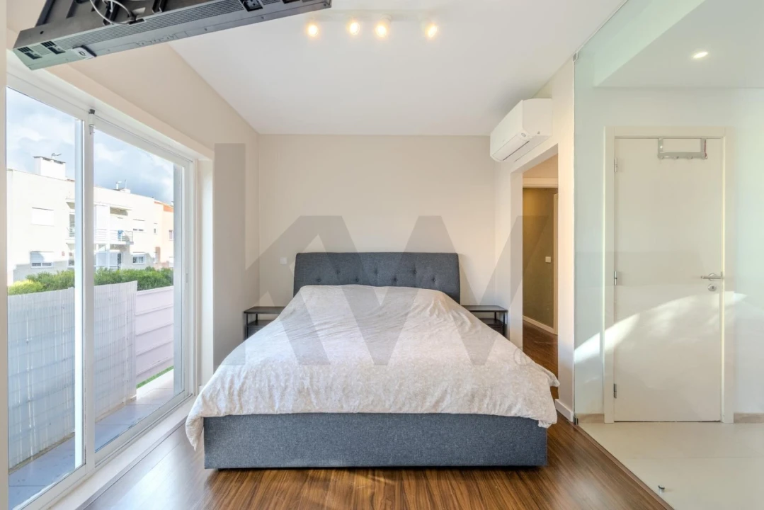 Apartamento T2 para Venda em São Domingos de Rana Foto 11