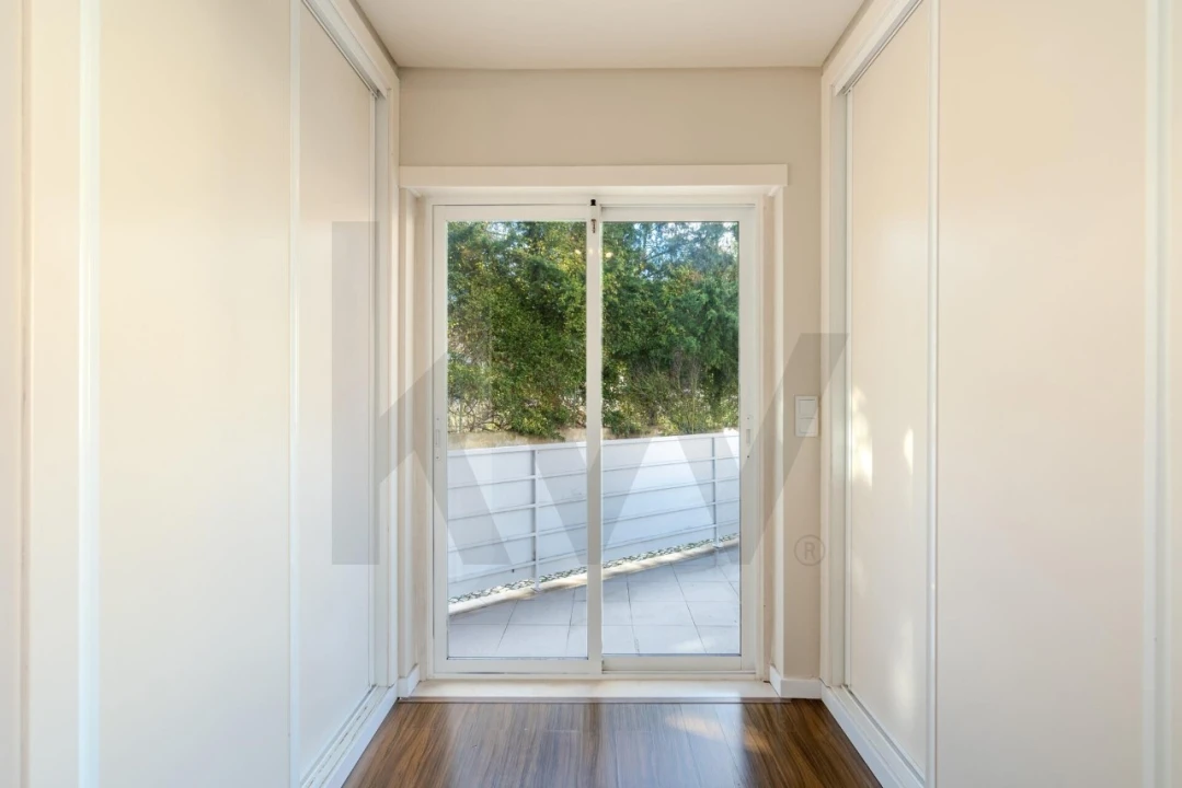 Apartamento T2 para Venda em São Domingos de Rana Foto 15