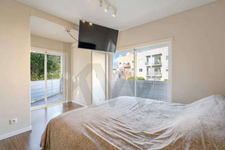 Apartamento T2 para Venda em São Domingos de Rana Foto 14