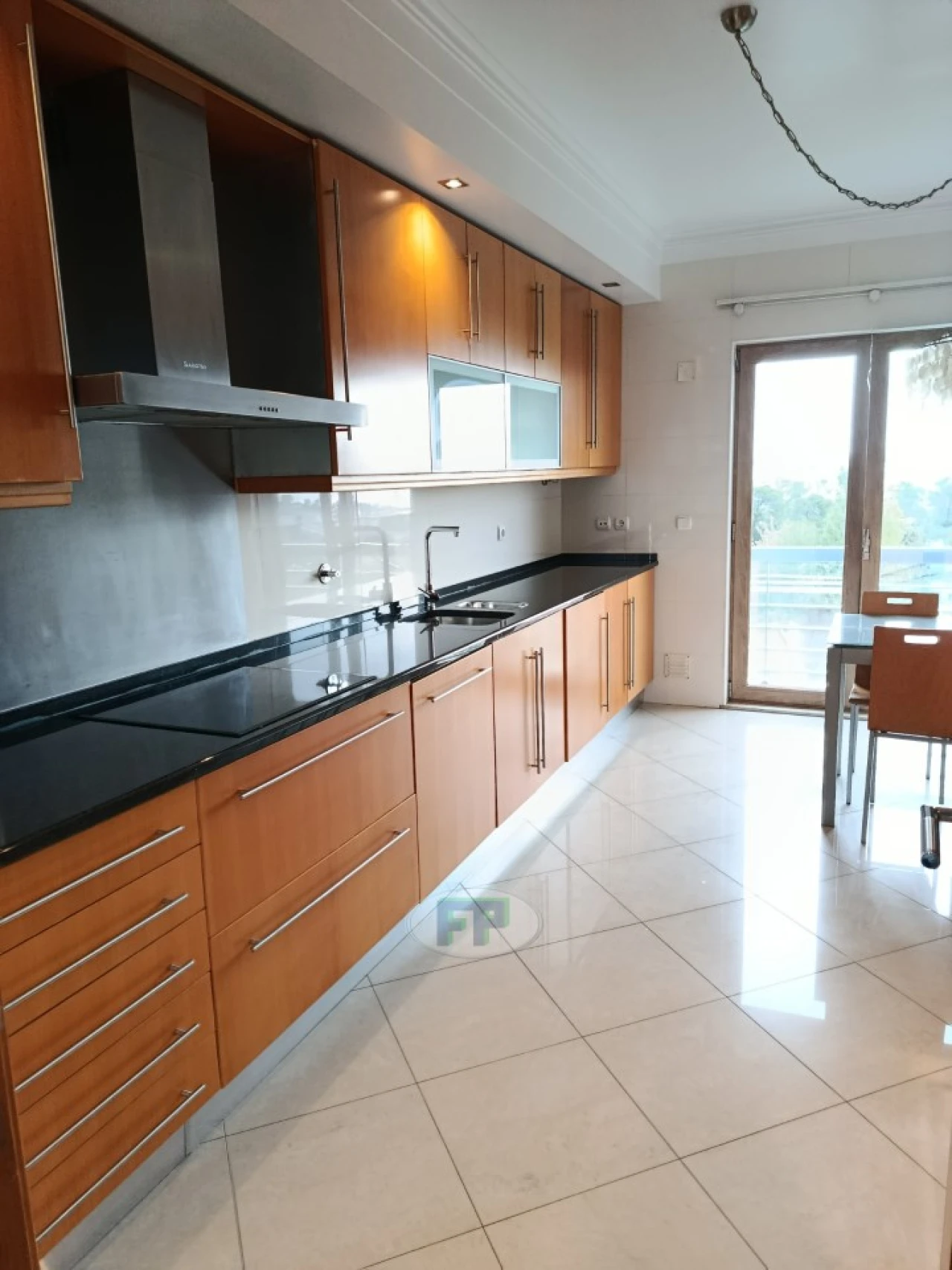 Apartamento T3 para Arrendamento em Santa Iria de Azoia, São João da Talha e Bobadela Foto 4