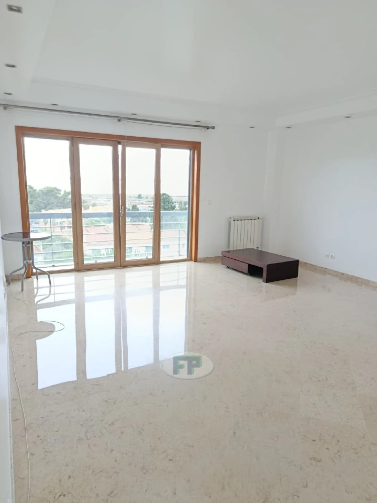 Apartamento T3 para Arrendamento em Santa Iria de Azoia, São João da Talha e Bobadela Foto 8