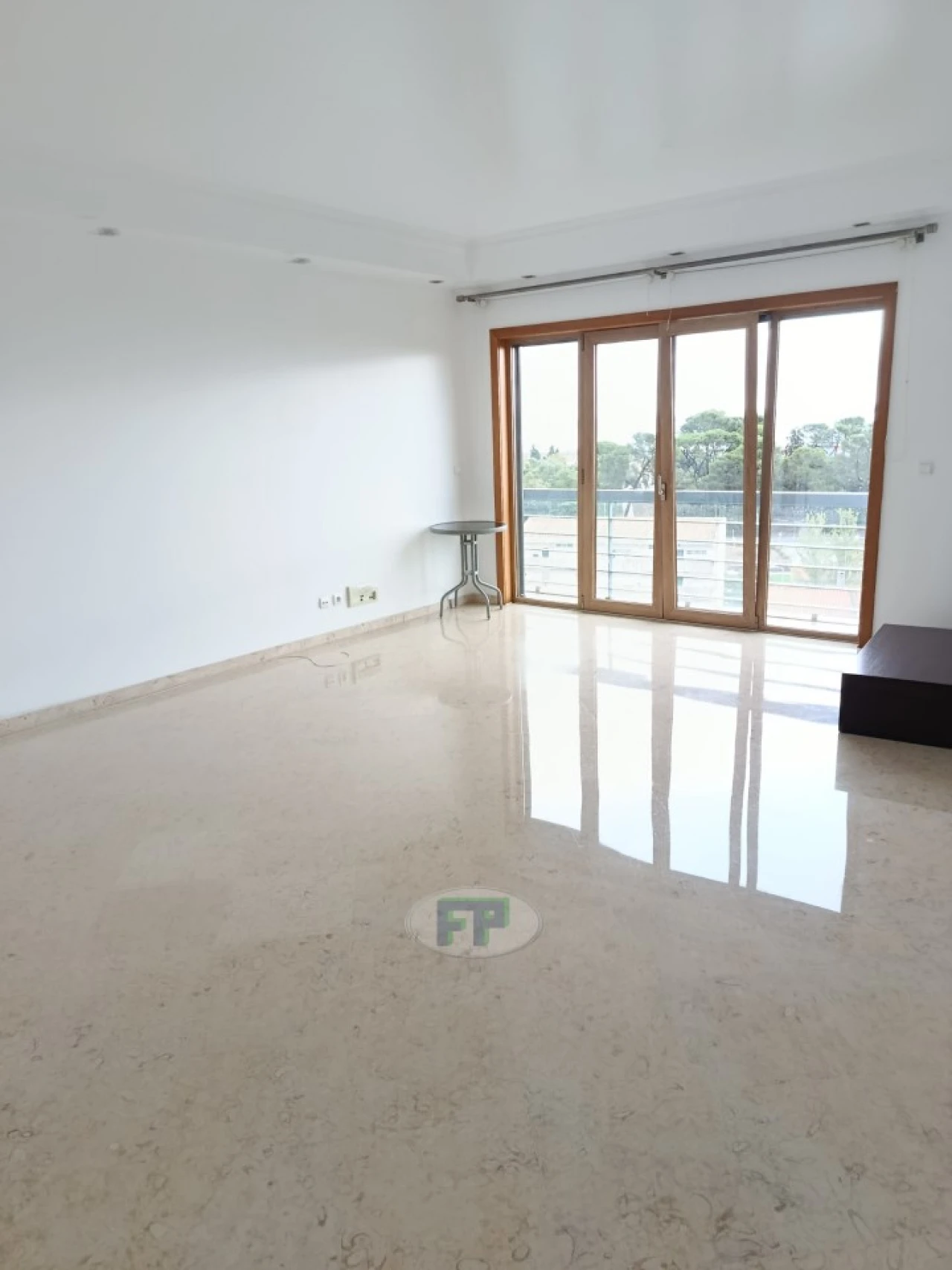 Apartamento T3 para Arrendamento em Santa Iria de Azoia, São João da Talha e Bobadela Foto 9