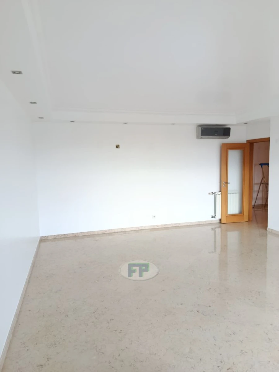 Apartamento T3 para Arrendamento em Santa Iria de Azoia, São João da Talha e Bobadela Foto 10