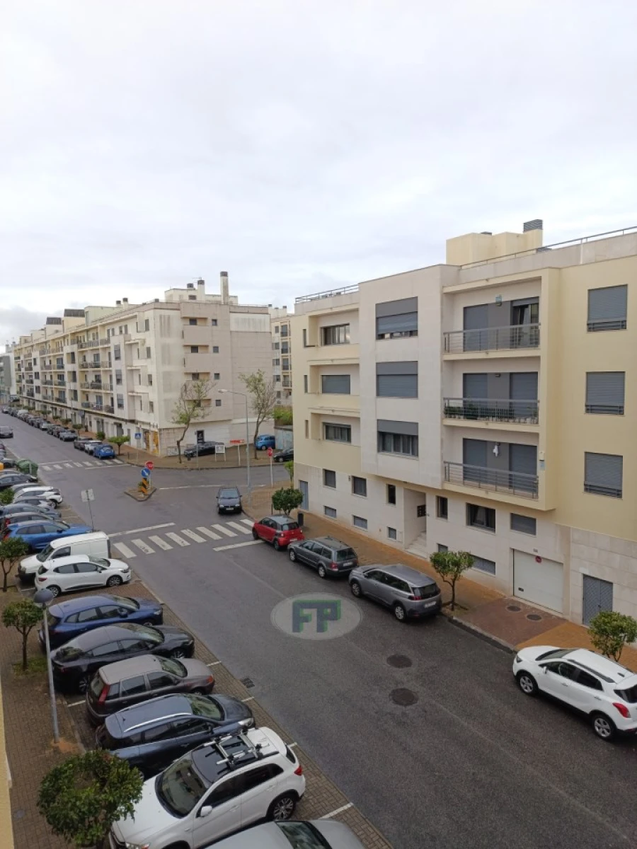 Apartamento T3 para Arrendamento em Santa Iria de Azoia, São João da Talha e Bobadela Foto 25