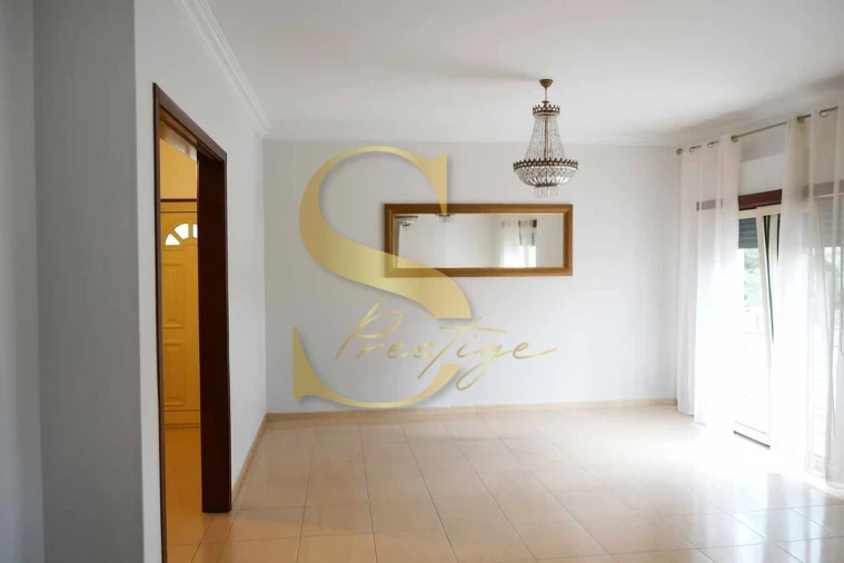 Moradia T4 para Venda em Santa Eufémia e Boa Vista Foto 1