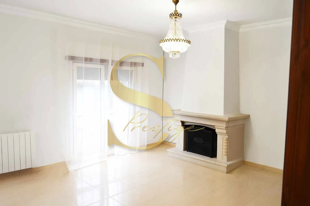 Moradia T4 para Venda em Santa Eufémia e Boa Vista Foto 5