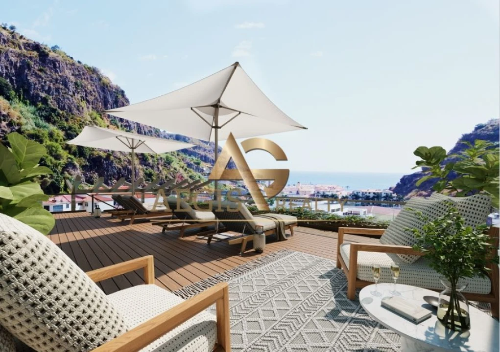 Apartamento T1 para Venda em Ribeira Brava Foto 10